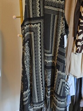 Karen Kane Black and Cream Asymmetrical Maxi Dress